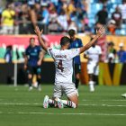 Ignacio capitán de Fluminense celebra la victoria de su equipo del partido de octavos de final de la Copa Mundial de Clubes de la FIFA 2025.