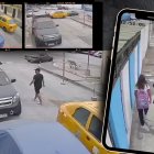 En la grabación se ve cuando el hombre se acerca a las estudiantes.