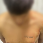 El sospechoso fue retenido por moradores y luego aprehendido por policías.