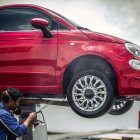 Se requiere pulverizar el químico para aplicarlo homogéneamente al carro.