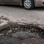 Así puedes reclamar al Municipio por el daño a tu vehículo.