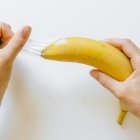 El mal uso de condones conlleva a embarazos no deseados.