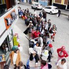 Este viernes 11 de julio se registrado largas filas para acceder al agua de los tanqueros.