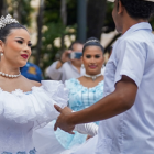 Desfiles, música y tradición llenan las calles de Guayaquil durante las Fiestas Julianas, en honor a su fundación.