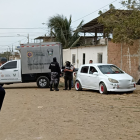 El vehículo en el que se movilizaba la víctima quedó detenido en plena vía, tras ser atacado.