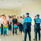 Los aspirantes son evaluados física y psicológicamente para comprobar su idoneidad para el puesto.