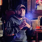 Dan Rivera, cuidador de la muñeca Annabelle, fue hallado muerto en un hotel de Gettysburg el 13 de julio de 2025. La causa de su fallecimiento aún es un misterio.