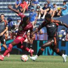 El Bombillo suma tres puntos clave y sigue en la lucha por un cupo internacional.