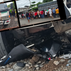 Una de las motos quedó aplastada por  el pesado automotor.