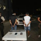 Los ladrones fueron capturados con una escopeta y tres teléfonos celulares en su poder.