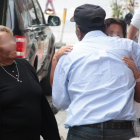 Se realiza el velorio de la joven que fue asesinada en el Suburbio de Guayaquil.