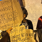 Estos son los panfletos que habrían dejado los presuntos delincuentes.