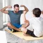 Puedes lograr un entrenamiento completo sin salir de casa ni usar máquinas.