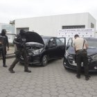 Los vehículos van a ser llevados hacia la Policía Judicial para la práctica de pericias.