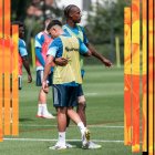 Kendry Páez durante la sesión de entrenamiento del martes 5 de agosto con Racing de Estrasburgo.