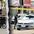 El cuerpo fue trasladado en el vehículo de Medicina Legal, ante la mirada de terror de moradores y comerciantes.