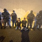 Dos jóvenes fueron detenidos durante el operativo en una hacienda de la provincia de Guayas