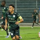 Ángel Mena abrió la cuenta en el estadio 9 de Mayo de Machala.