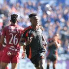 El lateral guayaquileño registra dos goles en ocho presentaciones con el Bombillo.