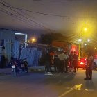 Sujetos que se movilizaban en varias motos llegaron hasta este lugar y asesinaron a un hombre