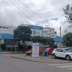 Un hombre falleció atropellado por un automotor en Cuenca. La víctima fue trasladada al Hospital Vicente Corral Moscoso.
