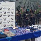 La Policía presentó las evidencias incautadas tras el operativo.