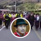 Los comuneros acompañaron a los policías hasta el ingreso a San Ignacio.