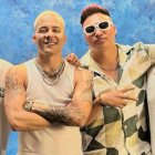 El productor (derecha) se hacía llamar 'el que habla con las manos'. En esta foto se encuentra con Renn OG, Nio García y Darkman.