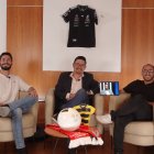 José Carlos Crespo (i), Daniel Navas y Sttefano Dueñas, conforman el panel de El Jueguito