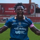 Roberto La Tuka Ordoñez figura del Cuenca Juniors.