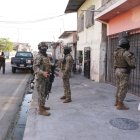 Miembros de las Fuerzas Armadas y la Policía Nacional llegaron hasta el sitio.