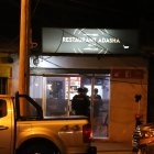 Los agentes de Criminalística recogieron las evidencias en la escena.