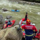 El río Quijos, escenario del accidente, es rastreado por bomberos y kayakistas en busca del policía desaparecido