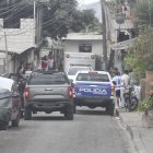 El doble crimen generó alarma en Bastión Popular.