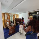 Amigos y familiares despiden a Jonathan González.