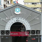 El alcalde Aquiles Álvarez supervisa el inicio de las obras de transformación en La Bahía, junto a comerciantes y autoridades municipales.