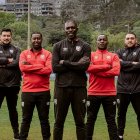 Giovanny Espinoza (c) junto a Édison Méndez (i) y Néicer Reasco (d) estarán en el banquillo de Leones del Norte.