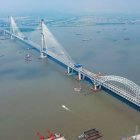 China Inaugura el puente colgante más largo del mundo