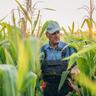 El Bono Raíces es una ayuda económica de USD 1.000 para productores rurales afectados por el alza del diésel.