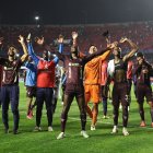 Liga de Quito se tomó el estadio Morumbí y celebran al ganar un partido de cuartos de final de la Copa Libertadores ante Sao Paulo