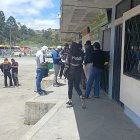 Incautan explosivos ocultos en encomiendas del terminal terrestre de Loja.