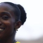 Kiara compite en su tercer ciclo olímpico. En París 2024, fue bicampeona en los 100 metros y salto largo.