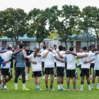 Emelec durante un entrenamiento en el Polideportivo Los Samanes.