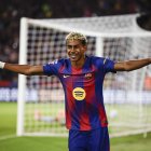 Lamine Yamal será titular en FC Barcelona.
