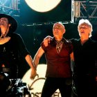 Los músicos juntos en una presentación, antes de la muerte de Cerati.