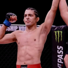 El peleador guayaquileño ha peleado en ligas de Perú y México, donde ha sido campeón.