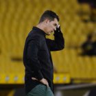 Ismael Rescalvo, técnico de Barcelona, lleva una racha negativa jugando como local.