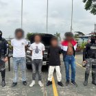 Los cuatro hombres fueron detenidos tras confirmarse el secuestro de la víctima en Quito.