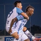 Miller Bolaños (d) ha sido uno de los más destacados de Guayaquil City en 2025.