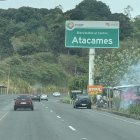 El accidente de tránsito se registró en la vía principal del cantón Atacames, al sur de la provincia de Esmeraldas.